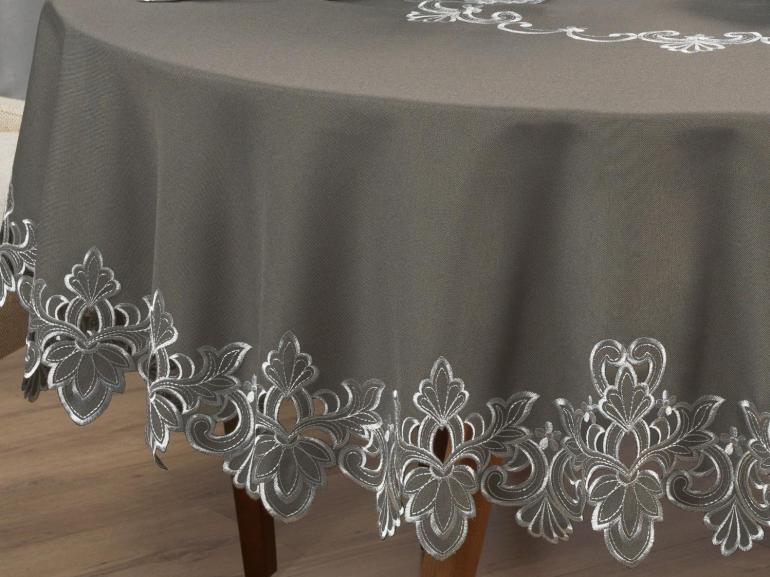 Toalha de Mesa com Bordado Richelieu Redonda 175cm - Classic Taupe - Dui Design